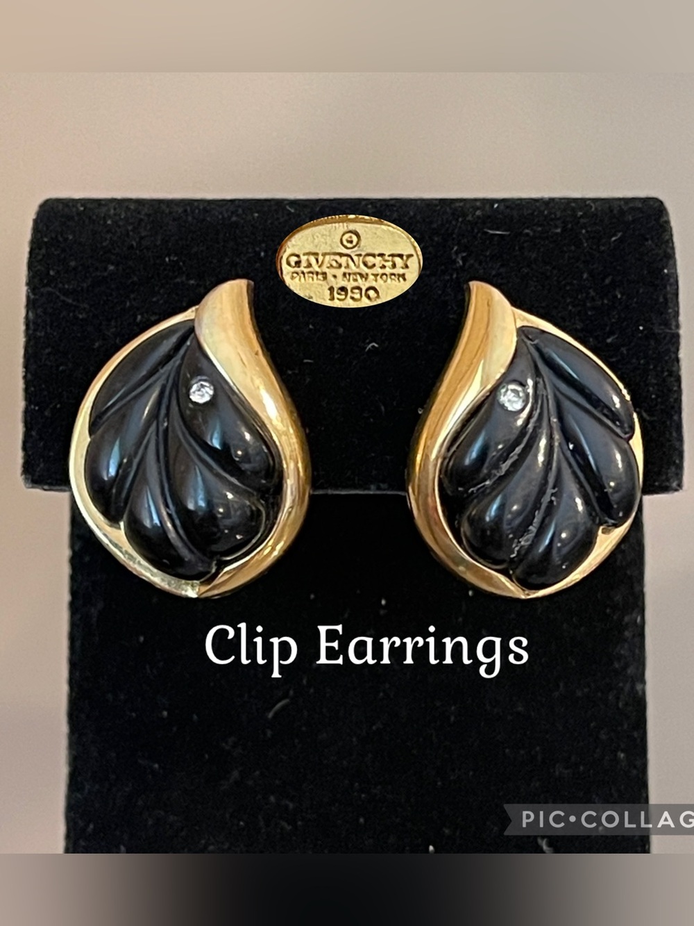 1980’s Givenchy Couture Faux Black Onyx Lucite Gold Plated Leaf Clip Earrings - Picture 1 of 17